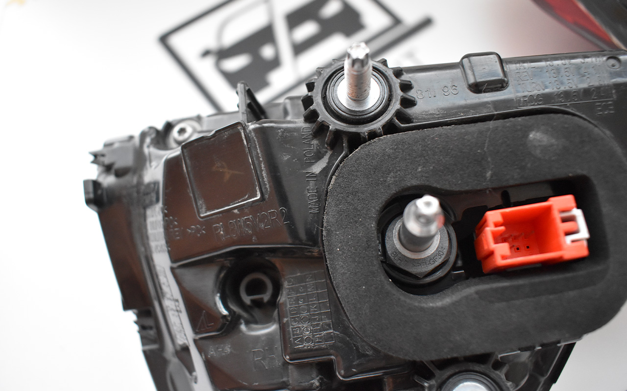 evropeiskie-fonari-audi-a4b9-2020-6 европейские фонари Audi A4B9 2020